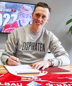 Vertragsverlängerung-Eispiraten-Crimmitschau-Sebastian-Streu 2